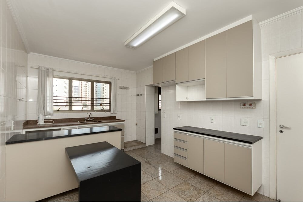 Apartamento à venda com 3 quartos, 117m² - Foto 10