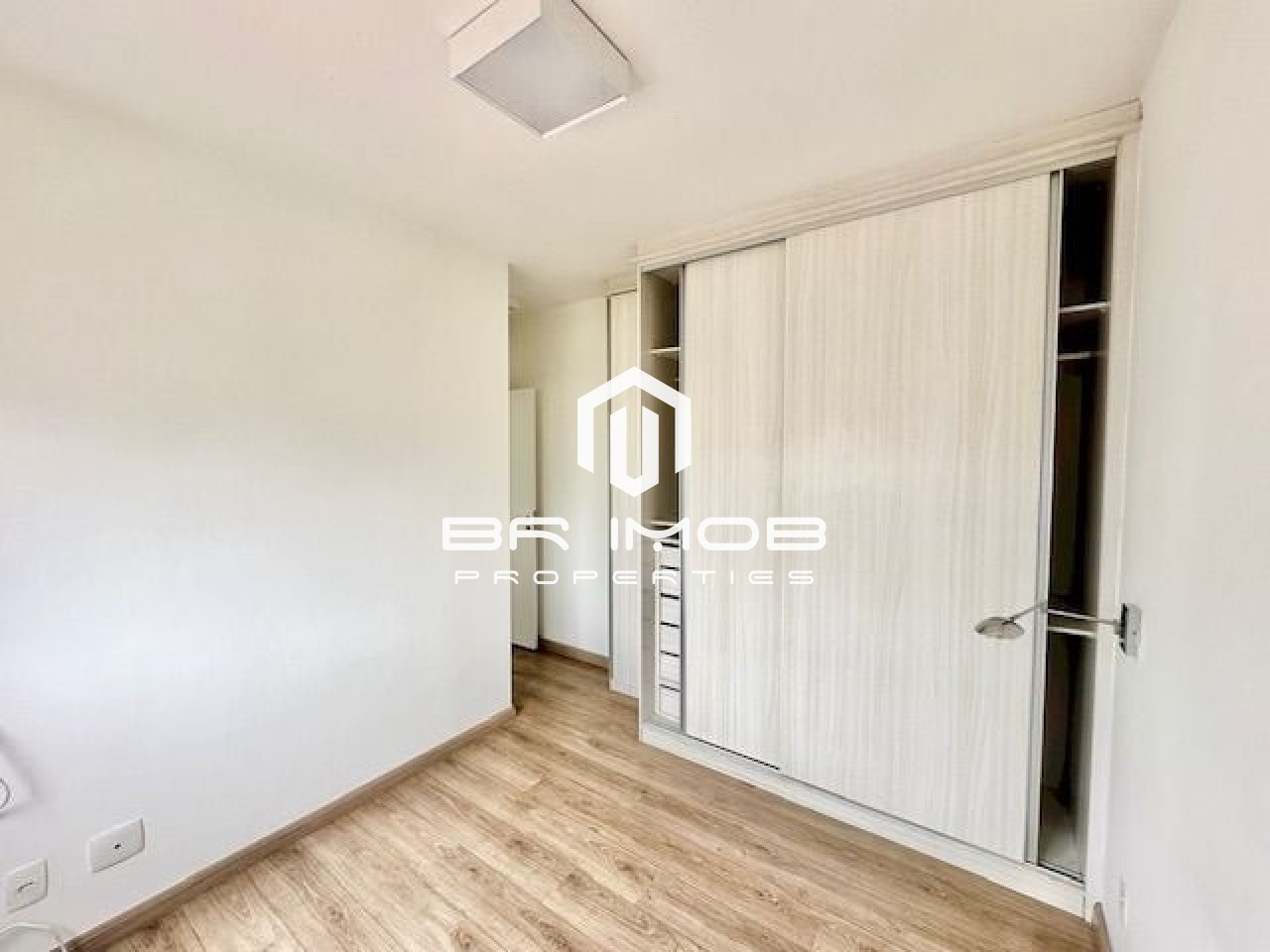 Apartamento à venda com 2 quartos, 74m² - Foto 28