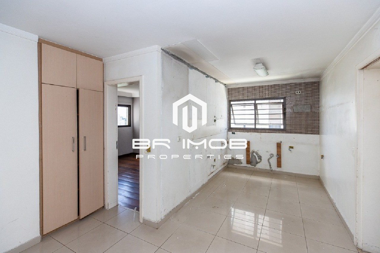 Apartamento à venda com 3 quartos, 175m² - Foto 6