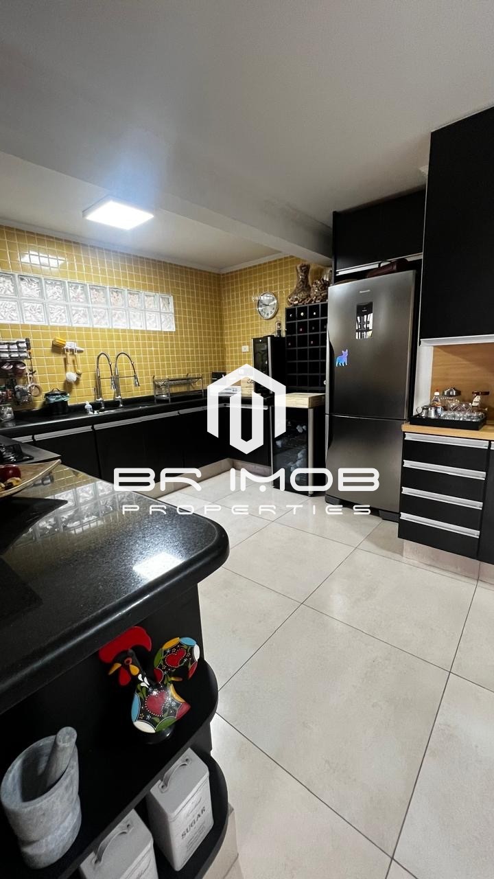 Casa, 3 quartos, 280 m² - Foto 17