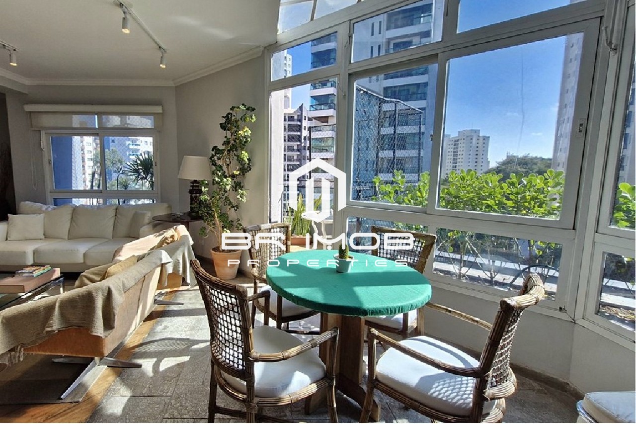 Apartamento, 3 quartos, 220 m² - Foto 2
