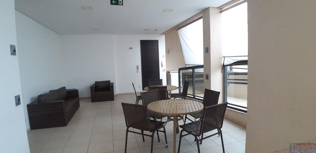 Apartamento à venda com 3 quartos, 67m² - Foto 4