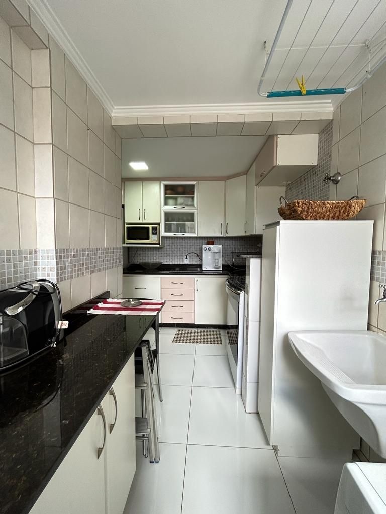 Apartamento à venda com 3 quartos, 90m² - Foto 4