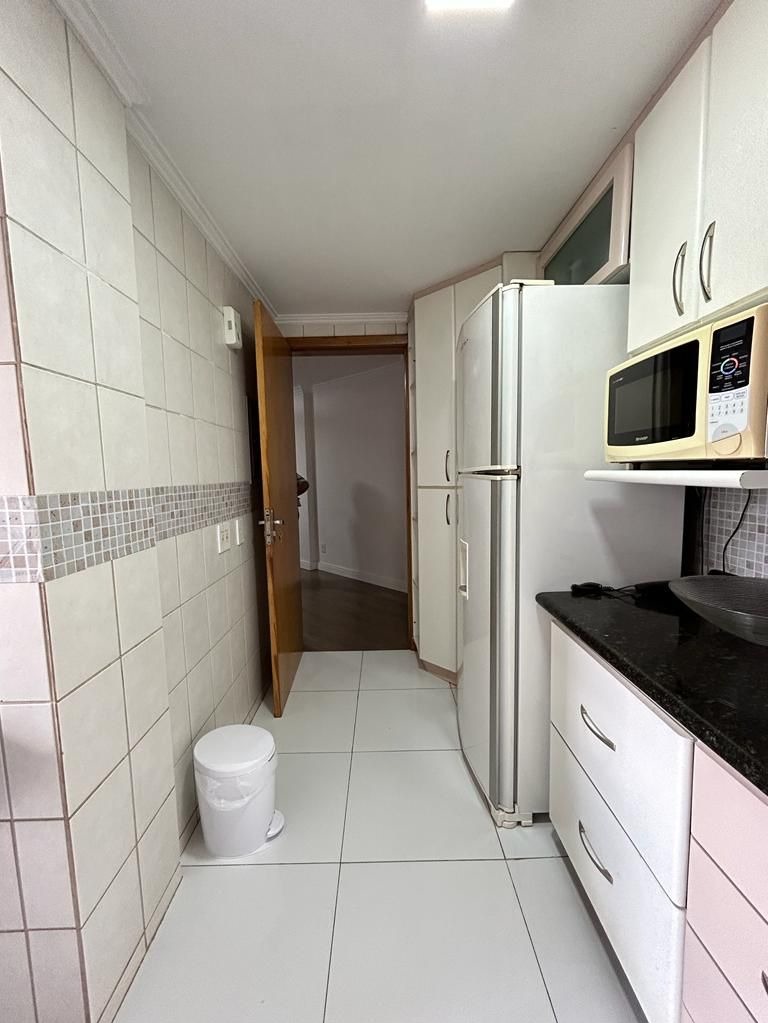 Apartamento à venda com 3 quartos, 90m² - Foto 9