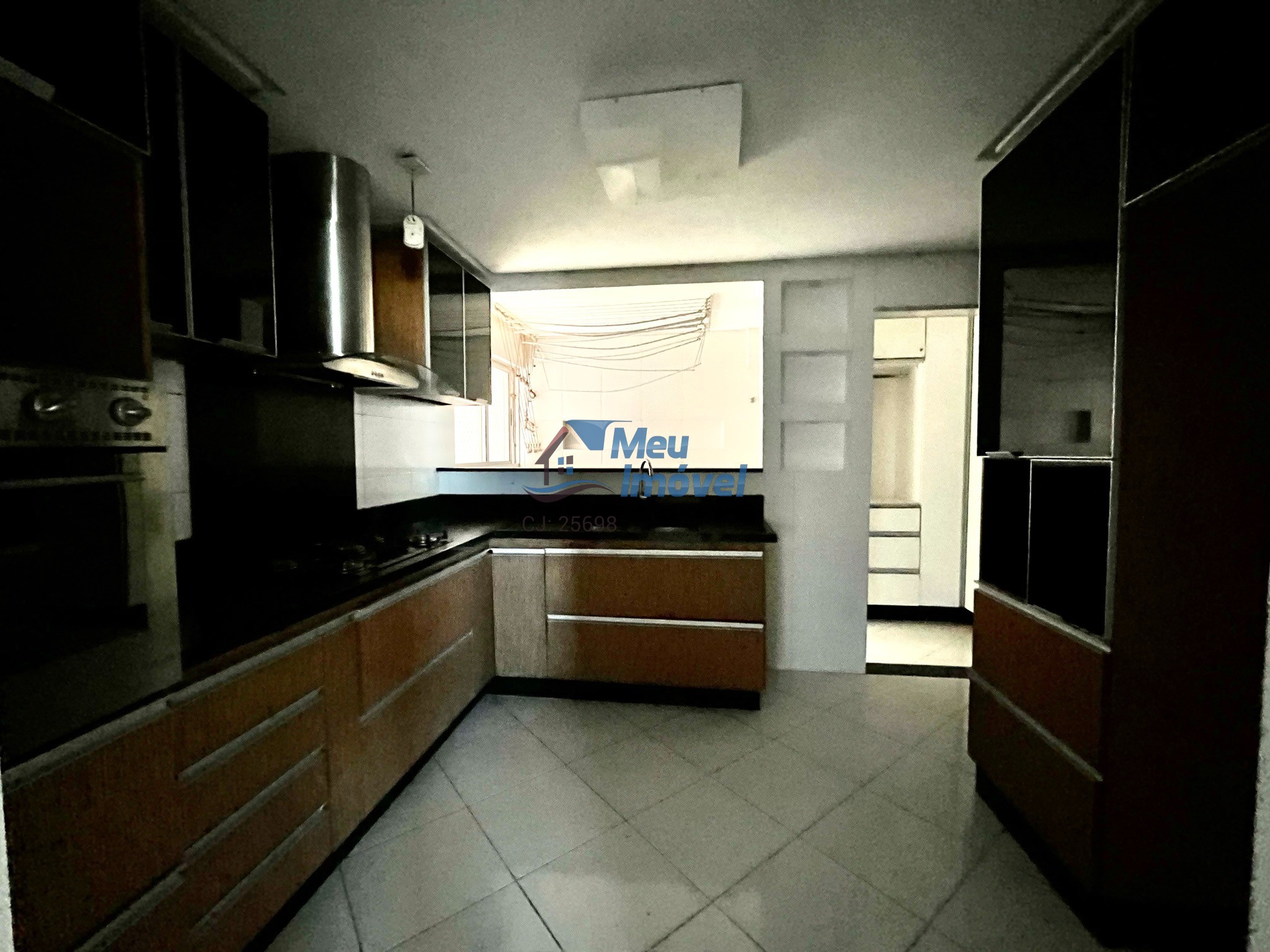 Apartamento à venda com 3 quartos, 119m² - Foto 1