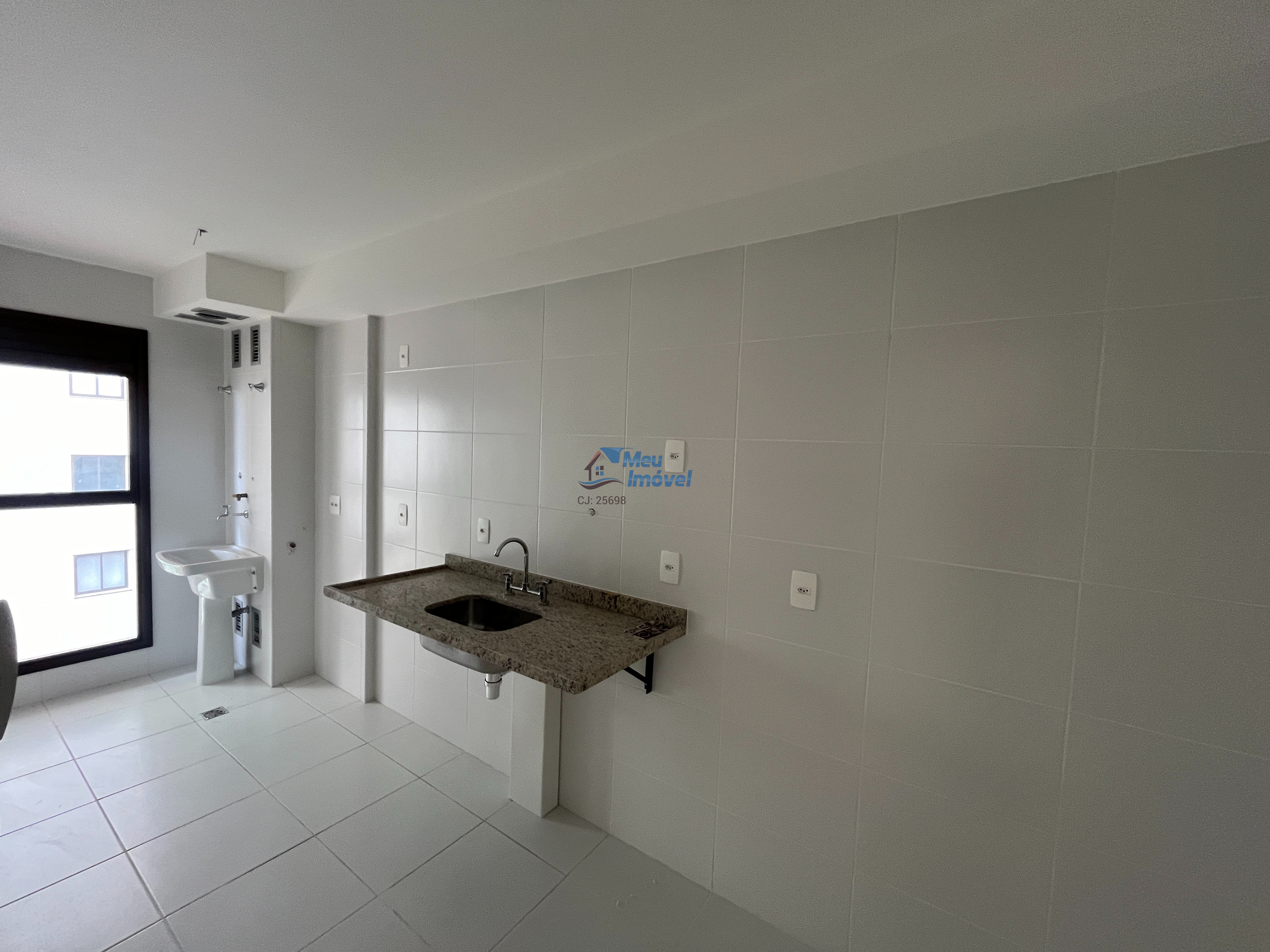 Apartamento à venda com 2 quartos, 61m² - Foto 5