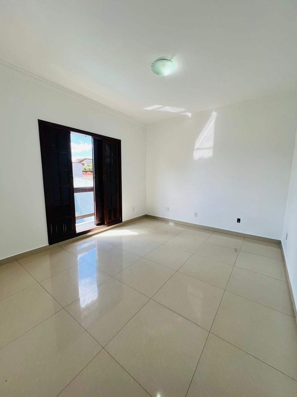 Casa à venda com 4 quartos, 500m² - Foto 10