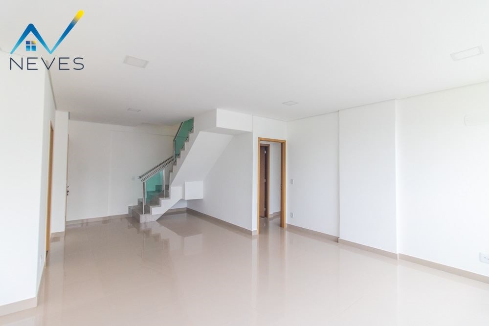 Cobertura à venda com 2 quartos, 212m² - Foto 3