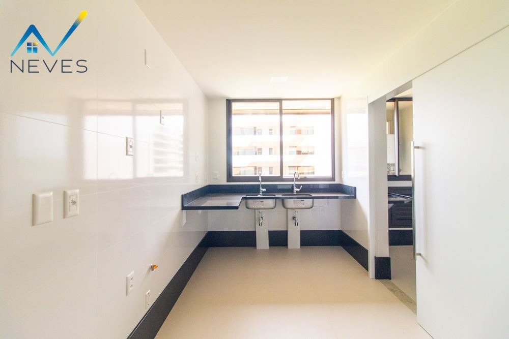 Apartamento à venda com 4 quartos, 165m² - Foto 8