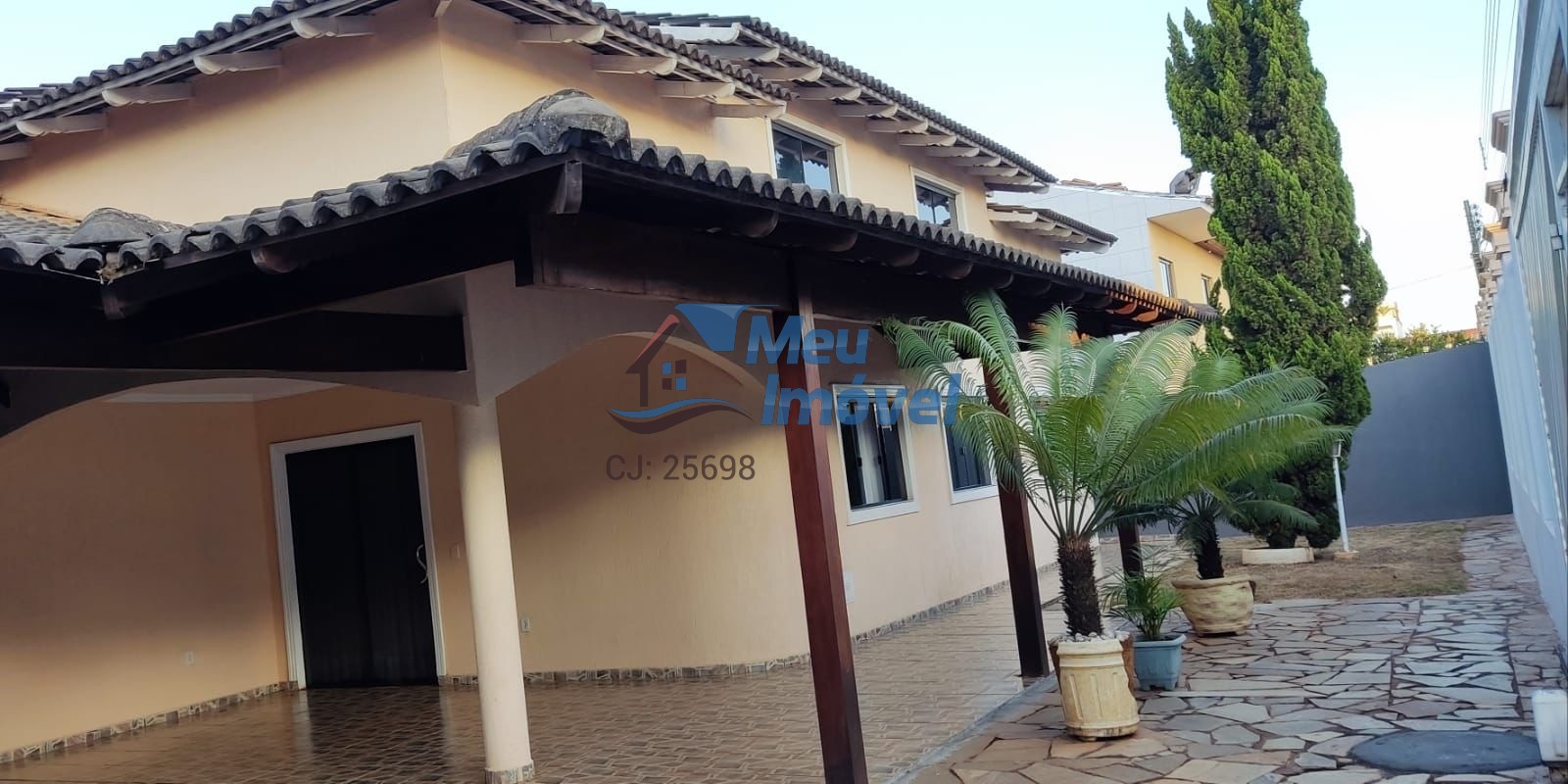 Casa à venda com 4 quartos, 350m² - Foto 4