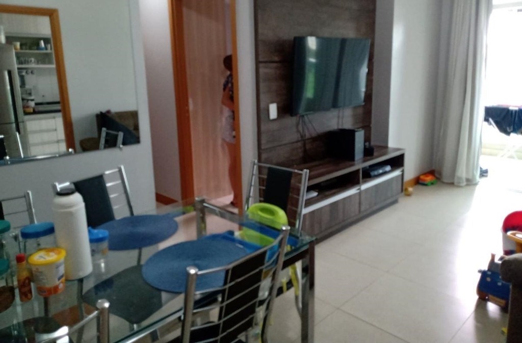 Apartamento à venda com 2 quartos, 75m² - Foto 2