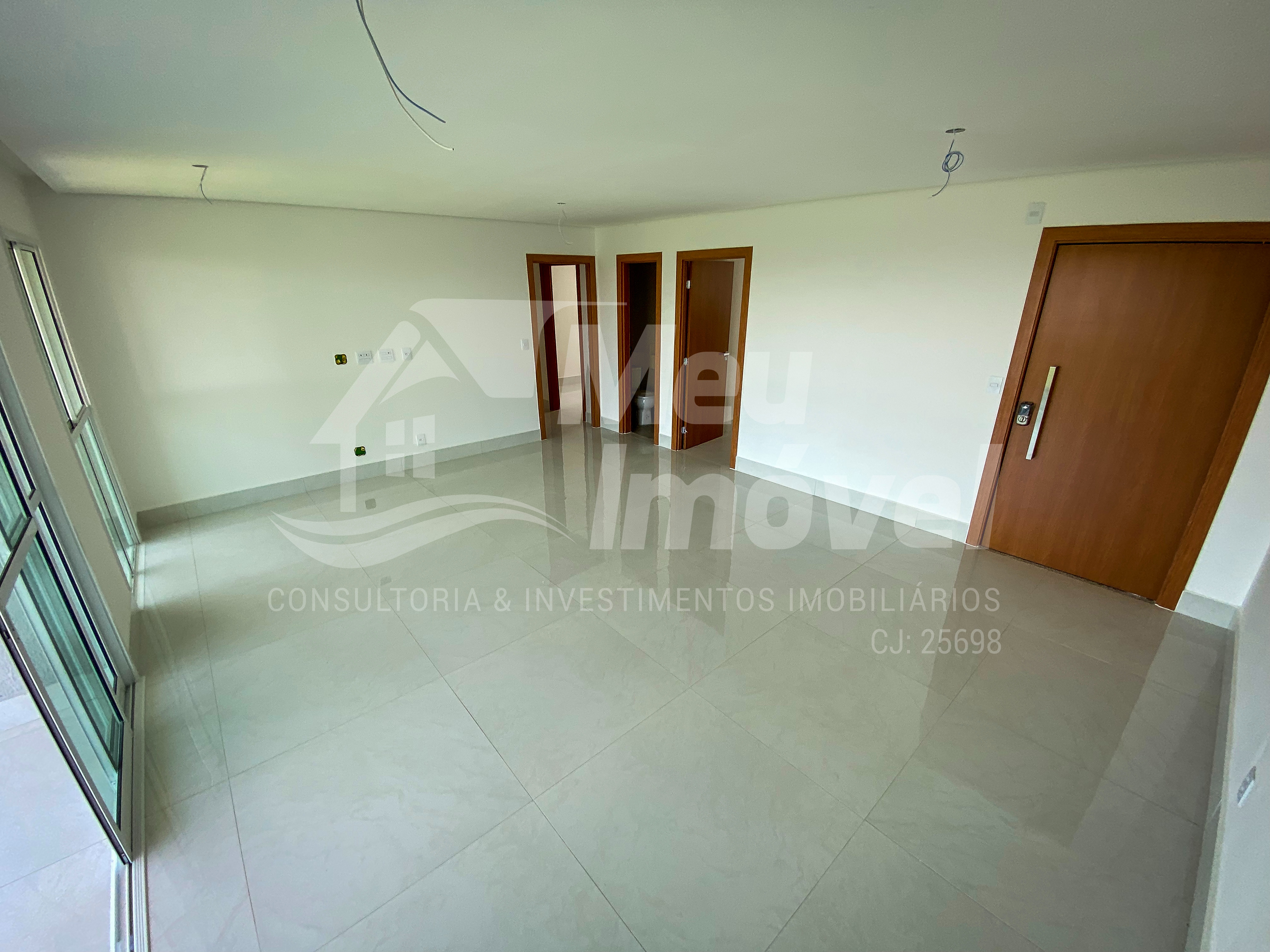 Apartamento à venda com 4 quartos, 162m² - Foto 1