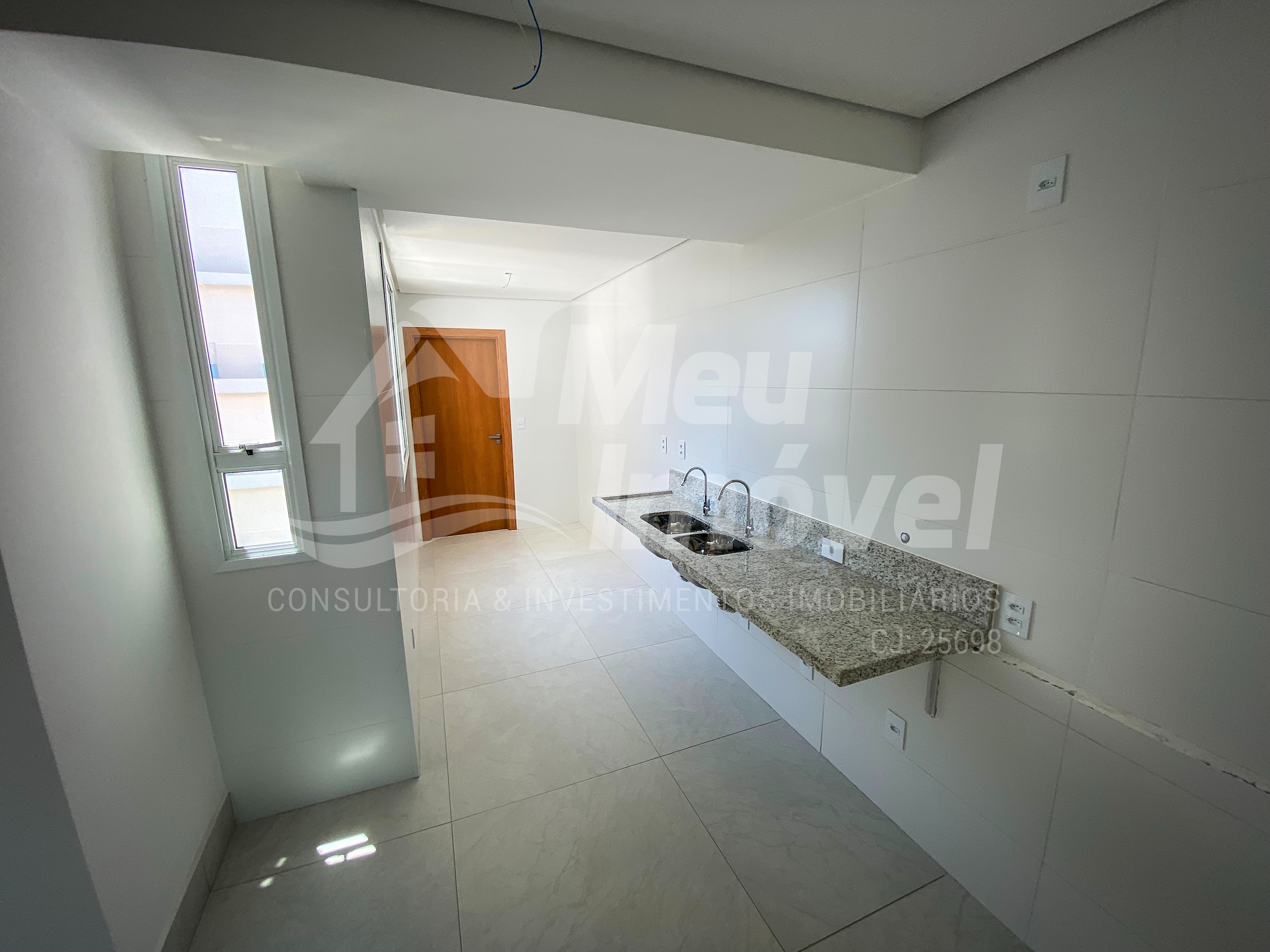 Apartamento à venda com 4 quartos, 162m² - Foto 6