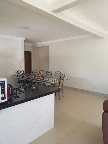 Casa à venda com 4 quartos, 857m² - Foto 3