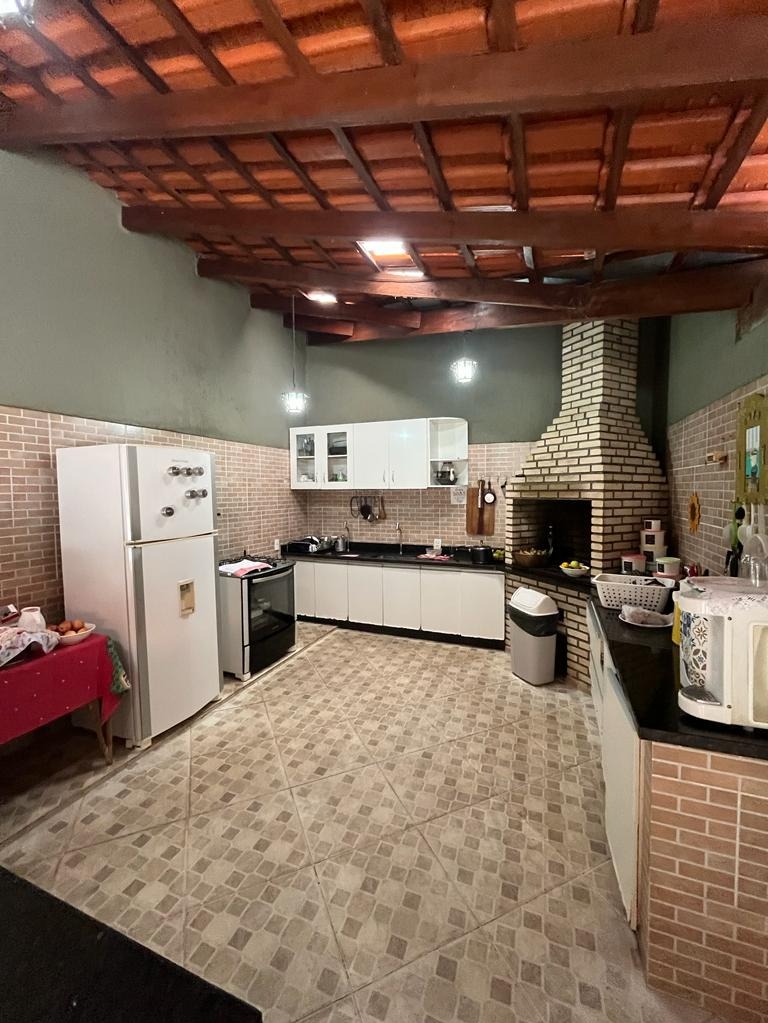 Casa à venda com 6 quartos, 1180m² - Foto 25