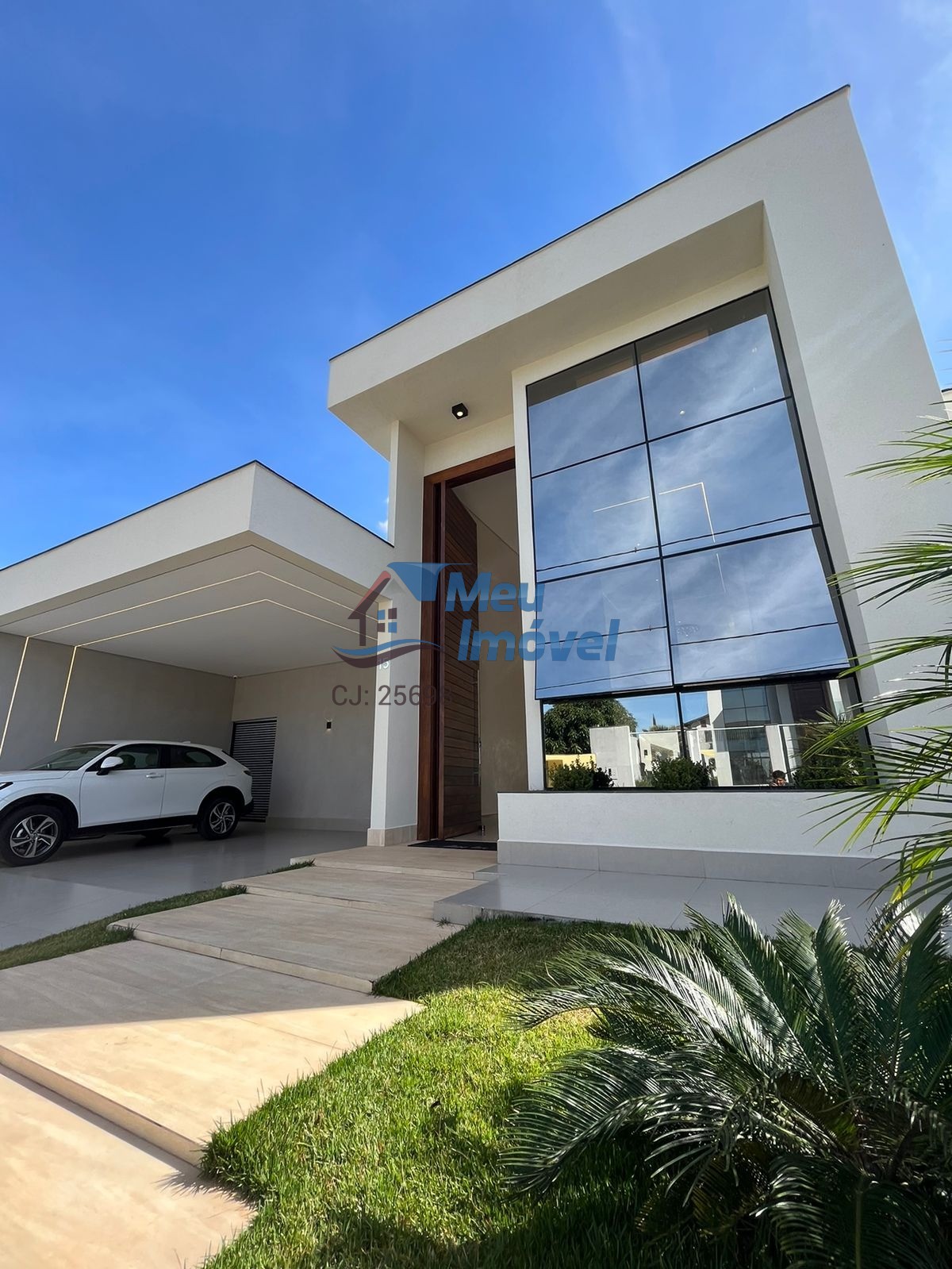 Casa à venda com 4 quartos, 500m² - Foto 1