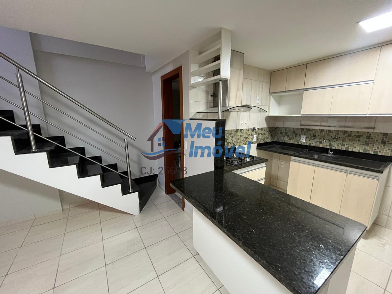 Apartamento à venda com 1 quarto, 60m² - Foto 4