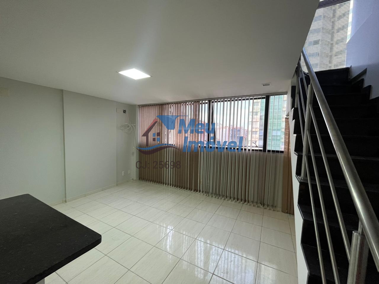 Apartamento à venda com 1 quarto, 60m² - Foto 6