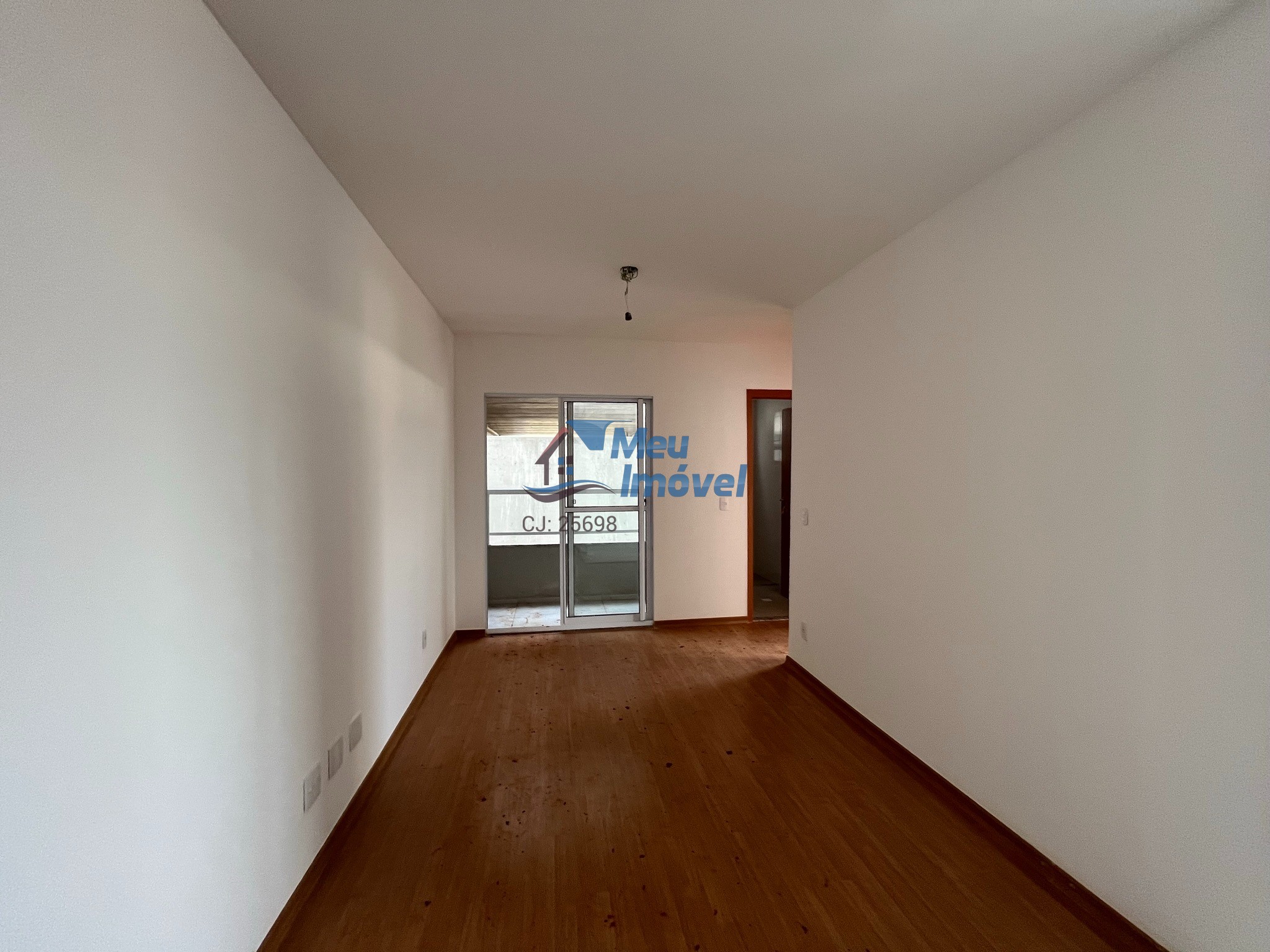 Apartamento à venda com 2 quartos, 42m² - Foto 3