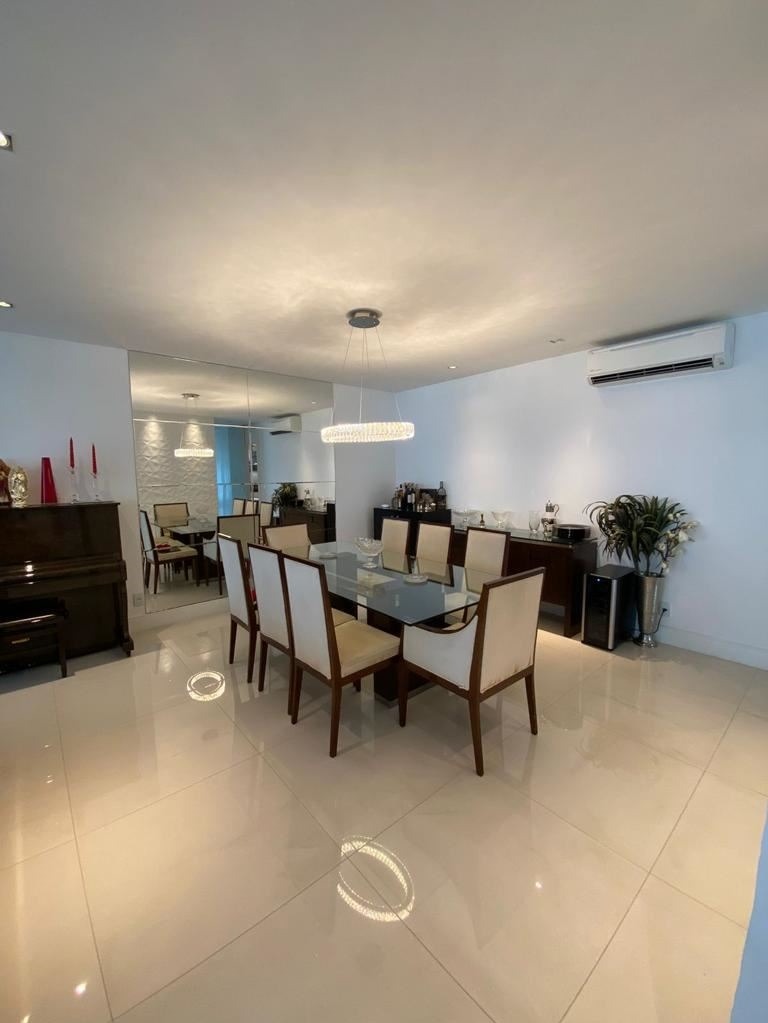 Apartamento à venda com 4 quartos, 229m² - Foto 3