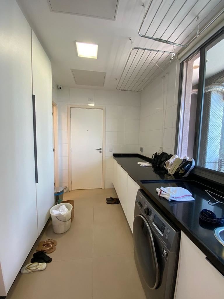 Apartamento à venda com 4 quartos, 229m² - Foto 18