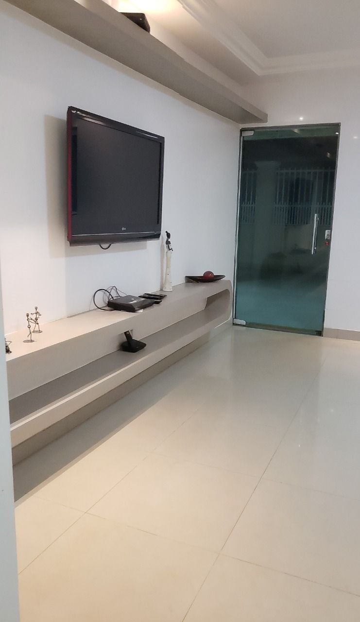 Casa à venda com 4 quartos, 249m² - Foto 9