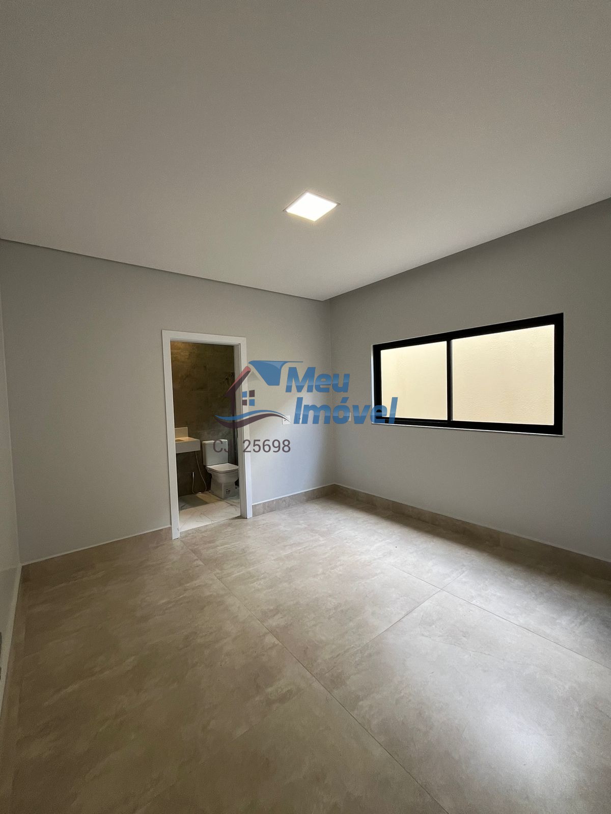 Casa à venda com 4 quartos, 300m² - Foto 11