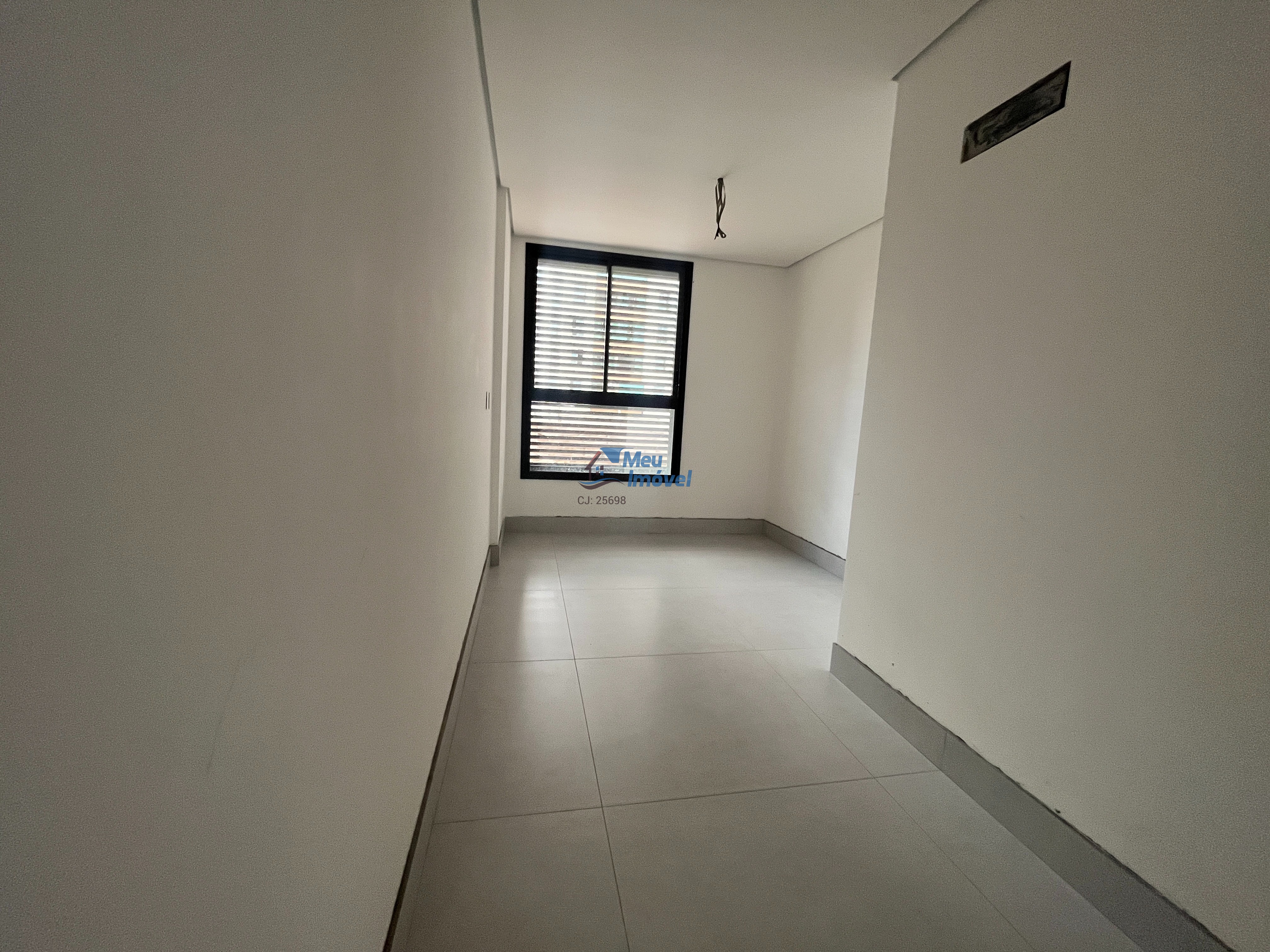 Apartamento à venda com 3 quartos, 94m² - Foto 7