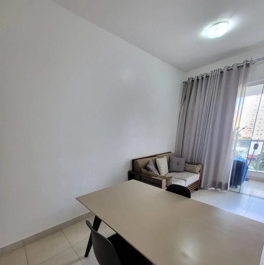 Apartamento à venda com 1 quarto, 37m² - Foto 2