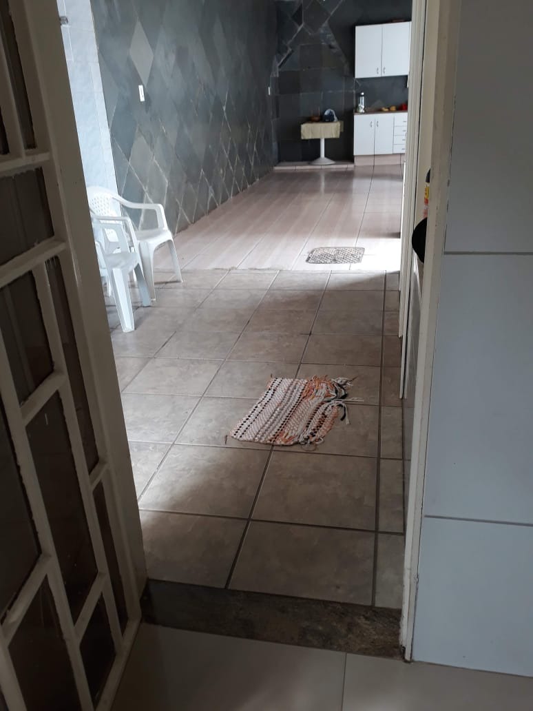 Casa à venda com 3 quartos, 300m² - Foto 5