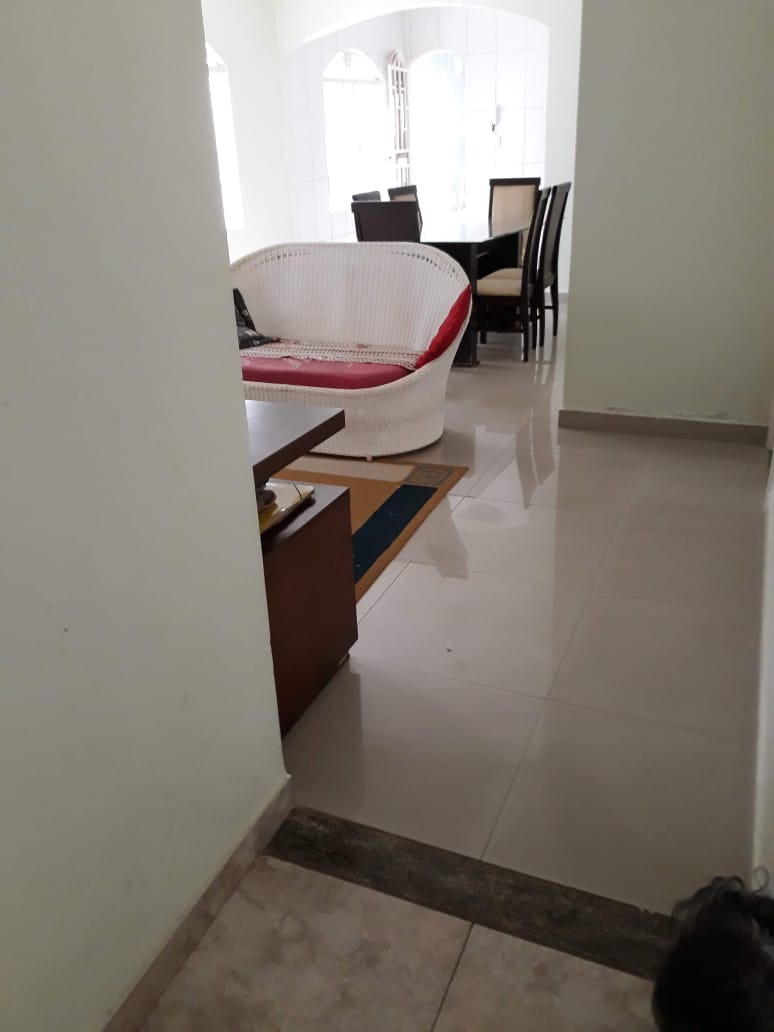 Casa à venda com 3 quartos, 300m² - Foto 15