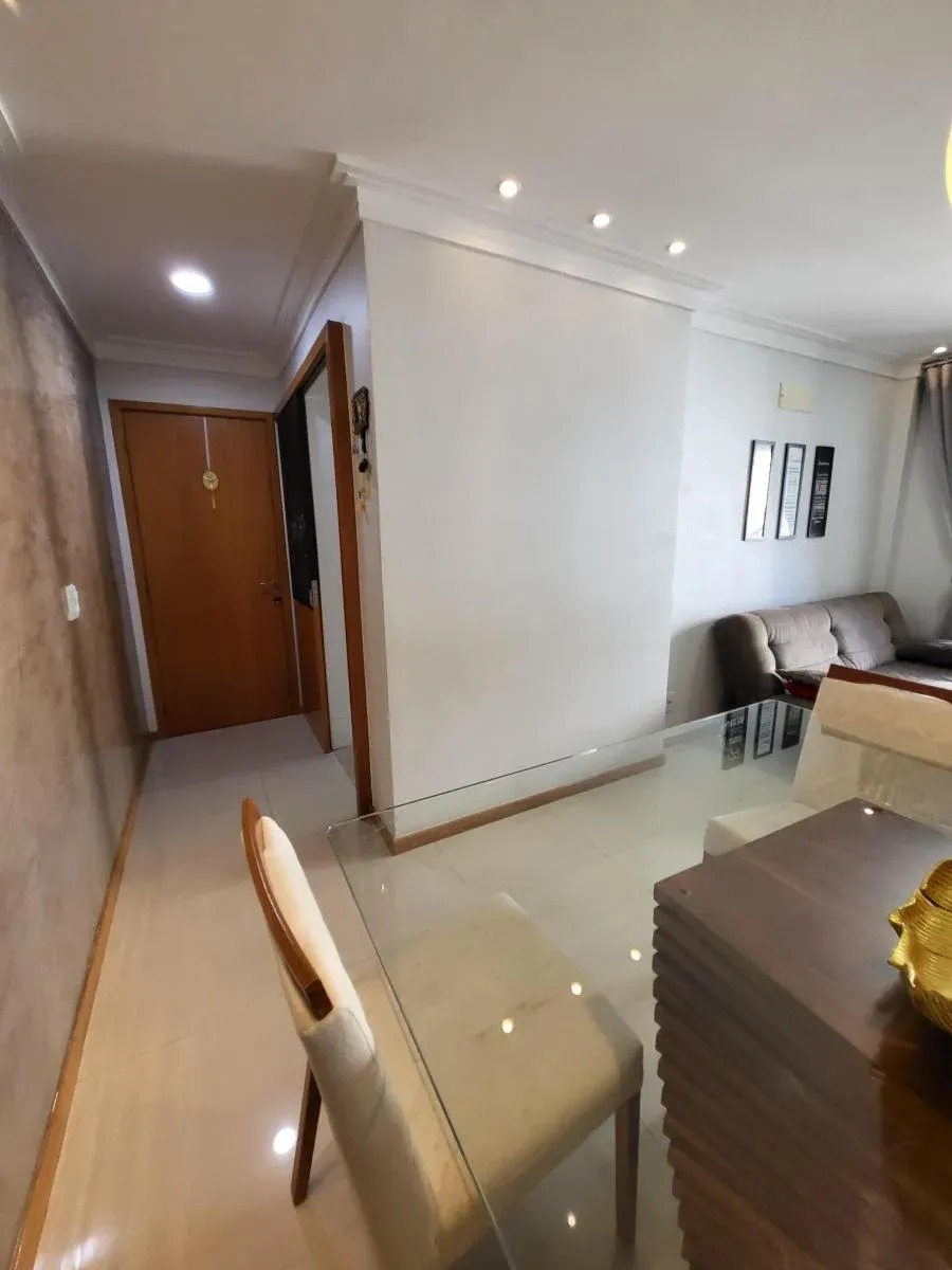 Apartamento à venda com 2 quartos, 60m² - Foto 4