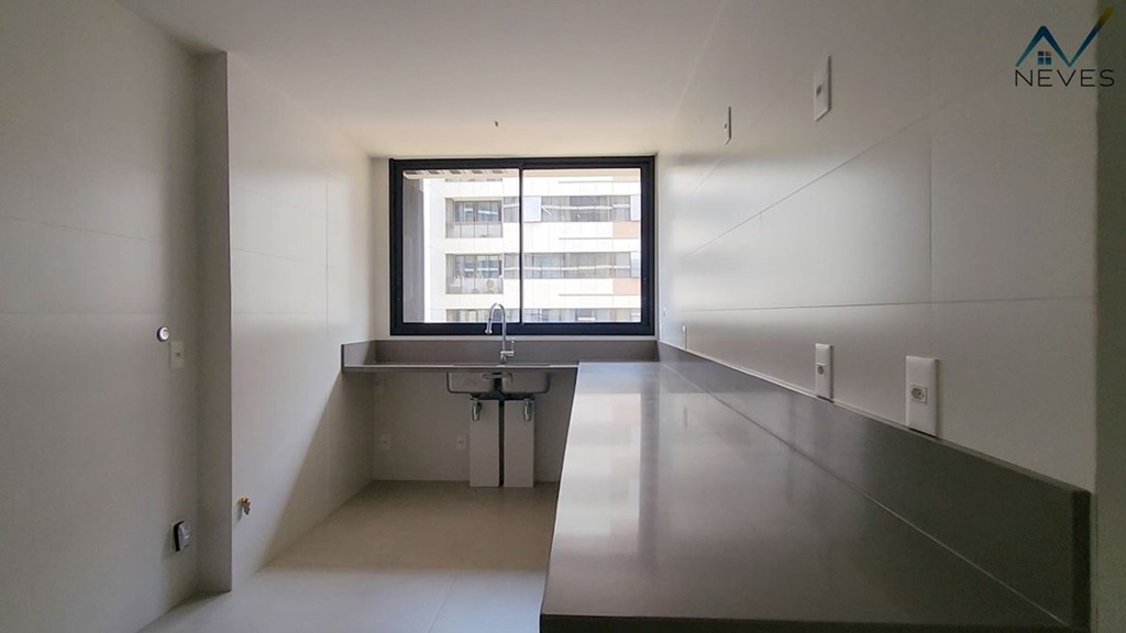 Apartamento à venda com 4 quartos, 268m² - Foto 14