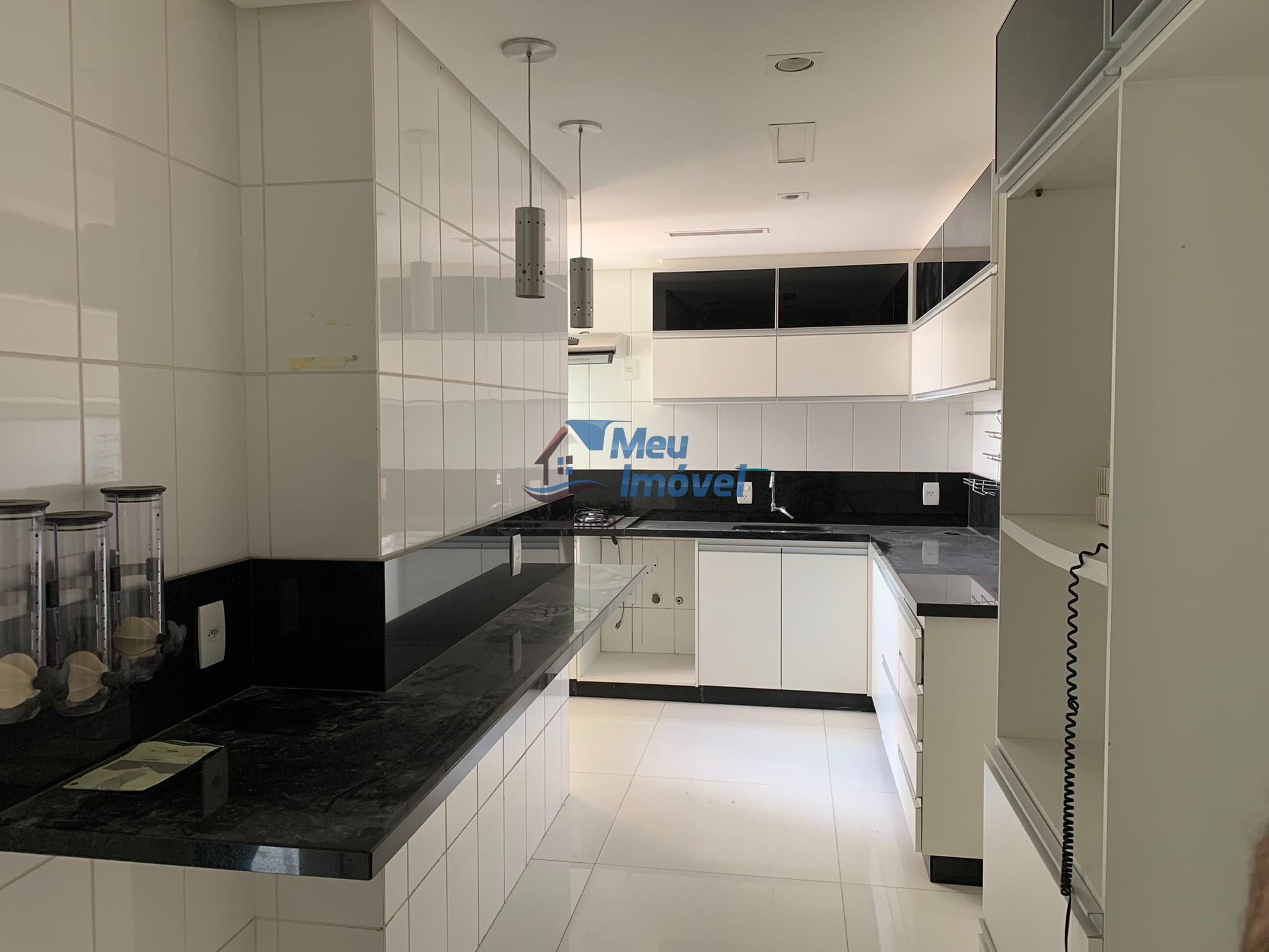 Apartamento à venda com 4 quartos, 225m² - Foto 12