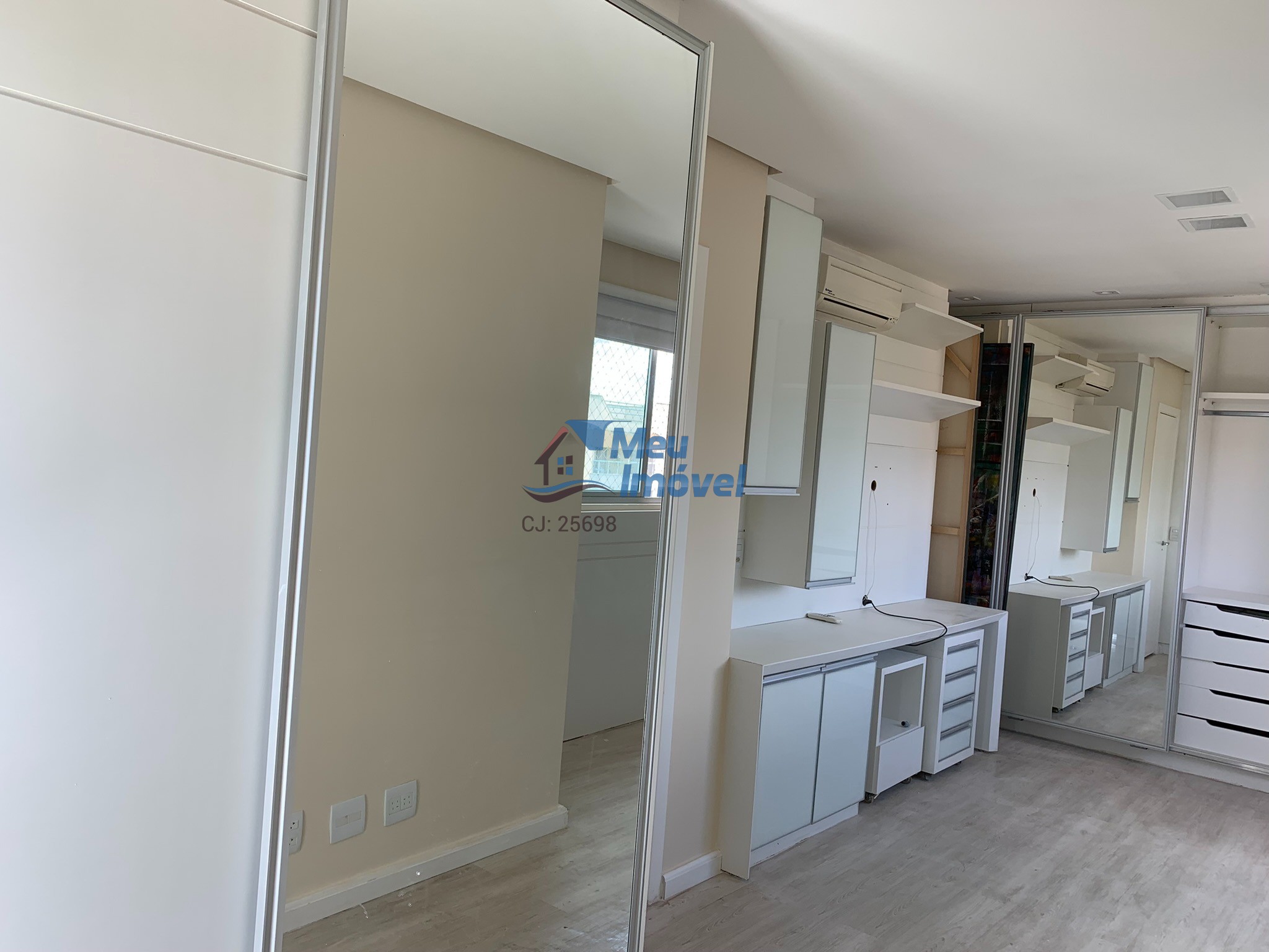 Apartamento à venda com 4 quartos, 225m² - Foto 23