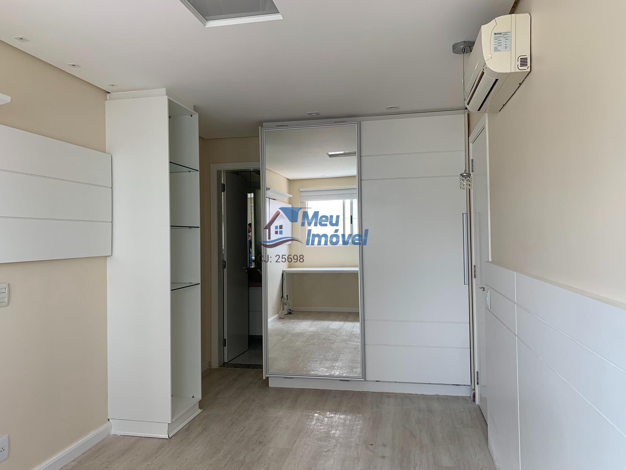 Apartamento à venda com 4 quartos, 225m² - Foto 29