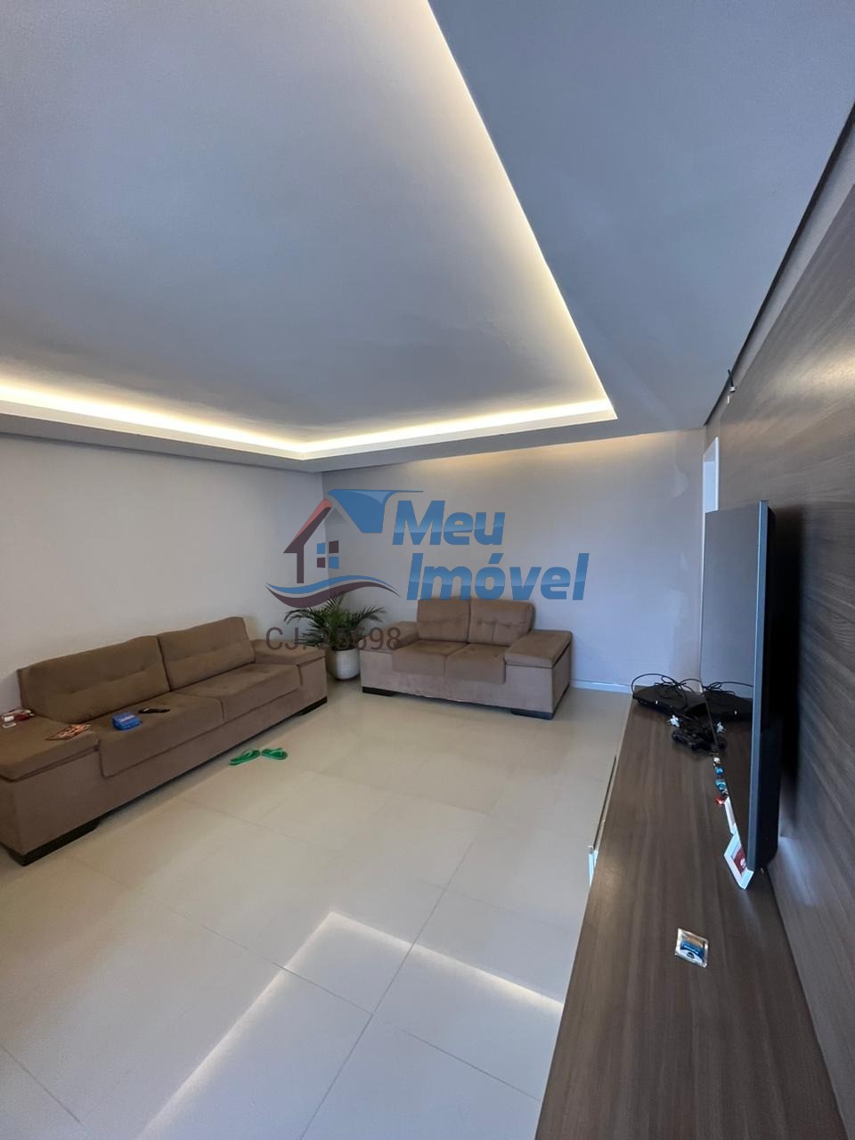 Casa à venda com 2 quartos, 220m² - Foto 9