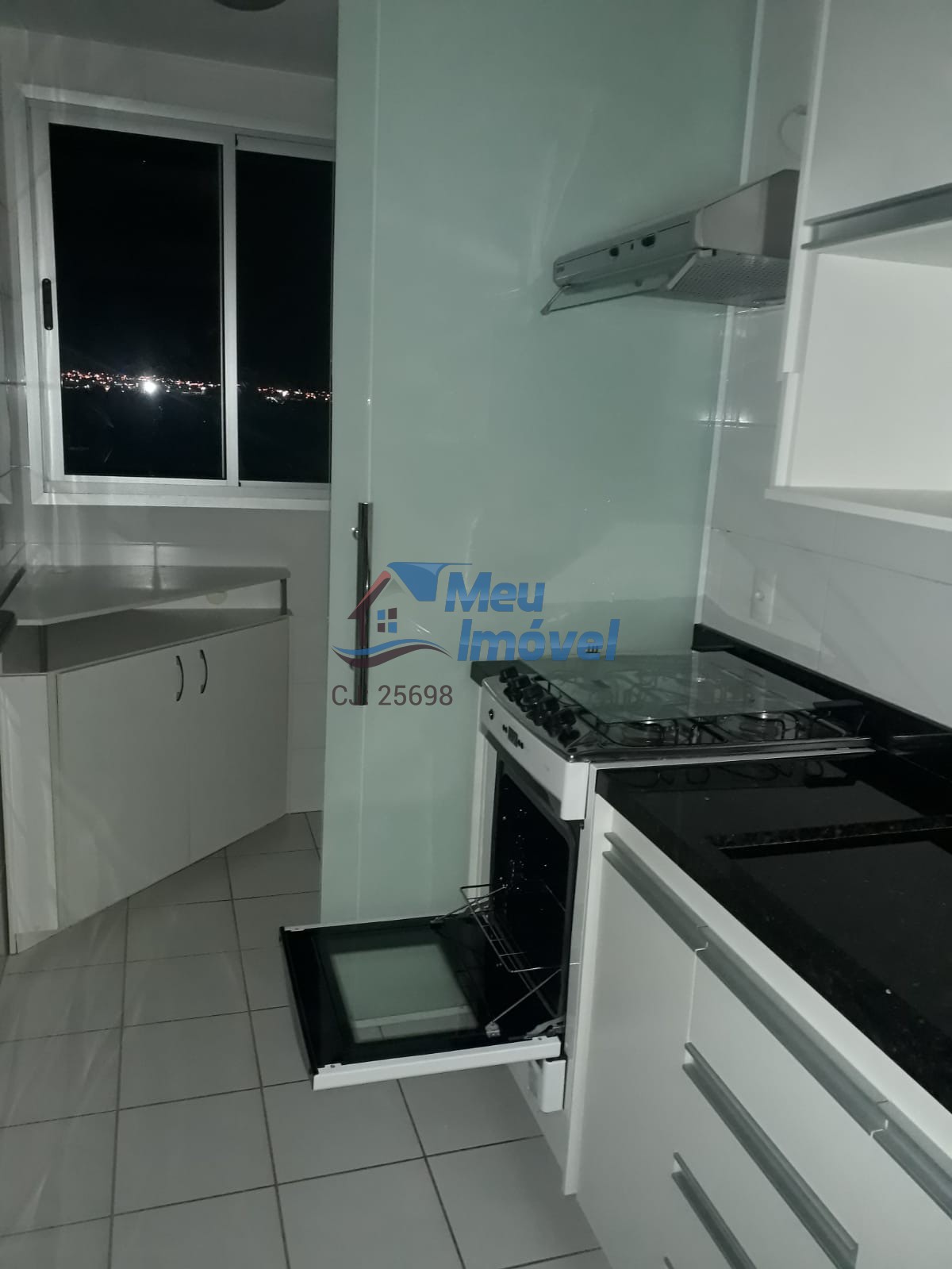 Apartamento à venda com 2 quartos, 57m² - Foto 3