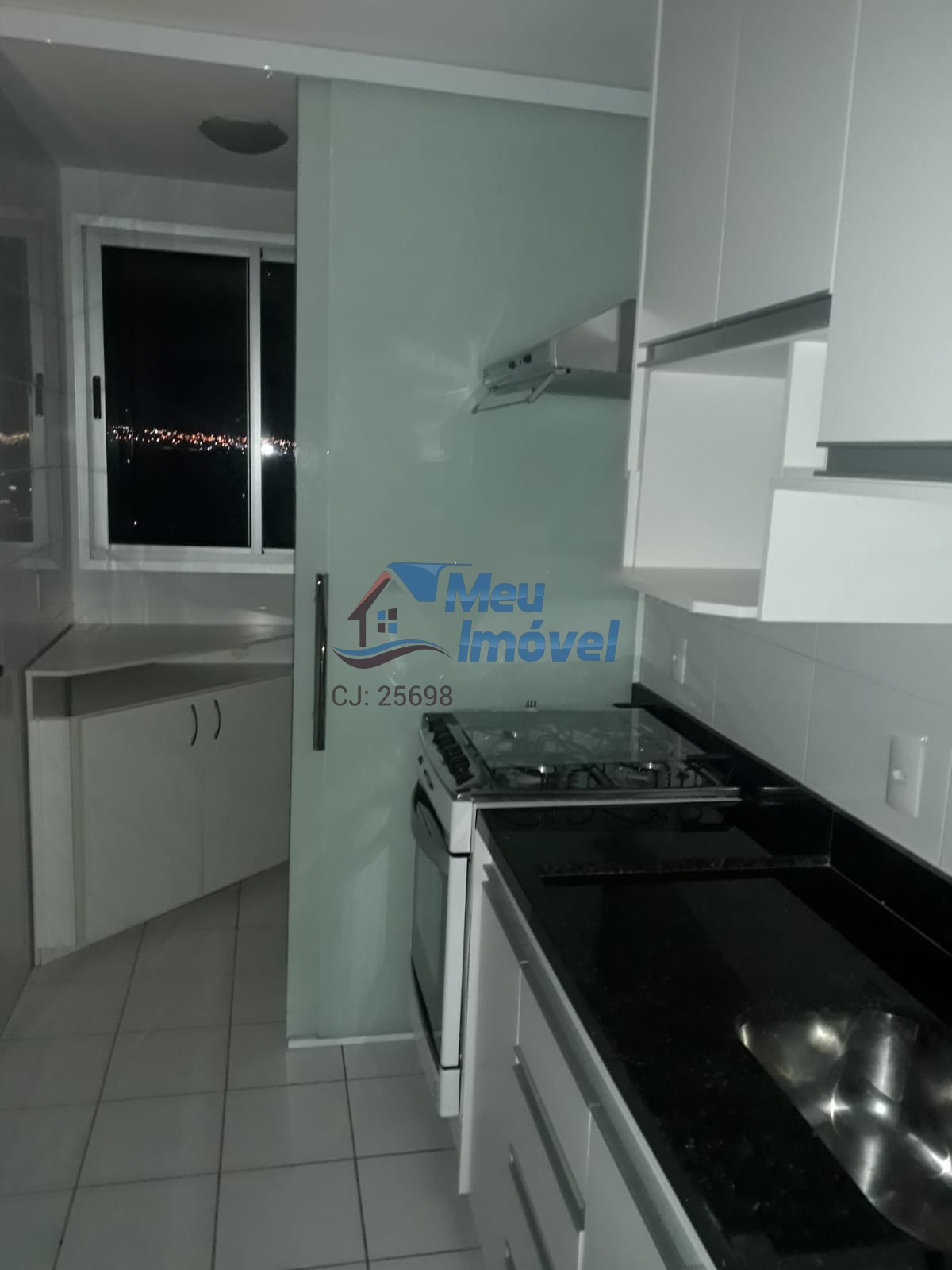 Apartamento à venda com 2 quartos, 57m² - Foto 11