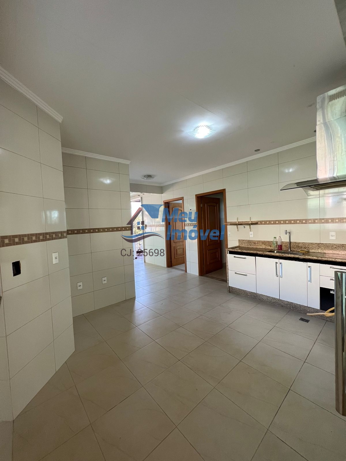 Casa à venda com 4 quartos, 260m² - Foto 10