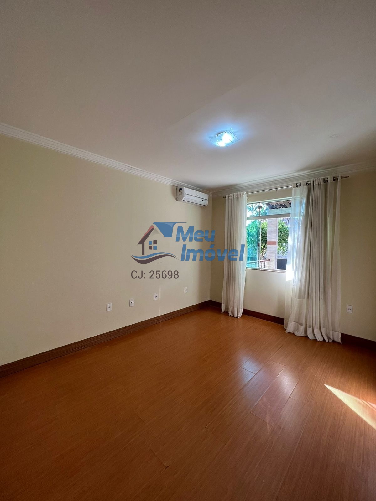 Casa à venda com 4 quartos, 260m² - Foto 23