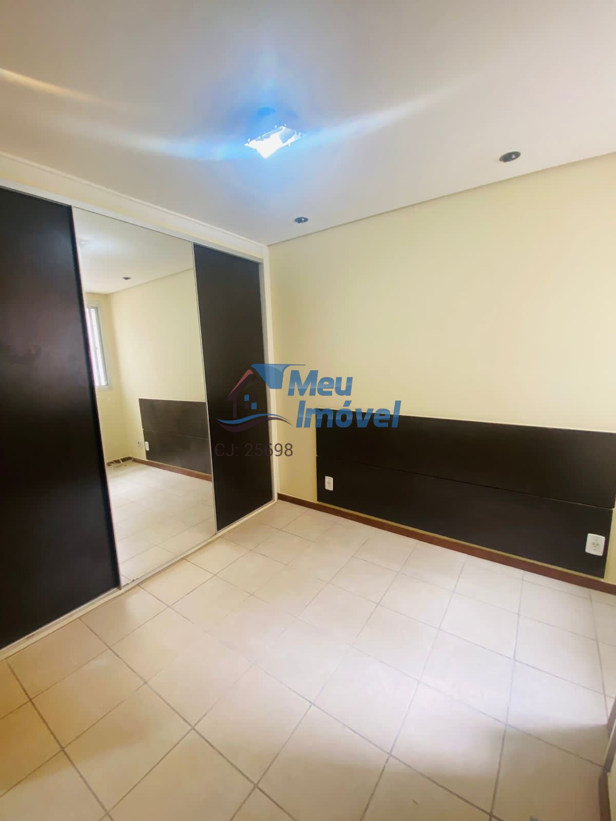 Apartamento à venda com 3 quartos, 70m² - Foto 3