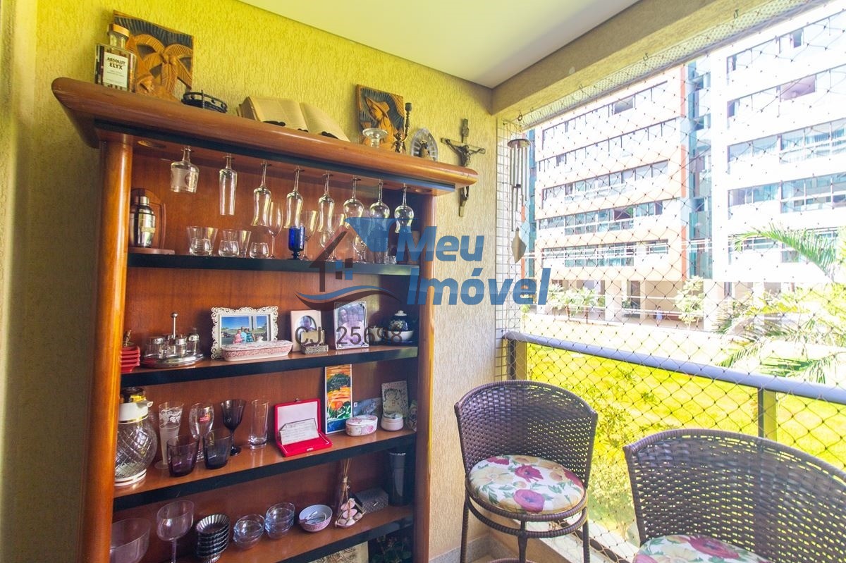 Apartamento à venda com 3 quartos, 77m² - Foto 2