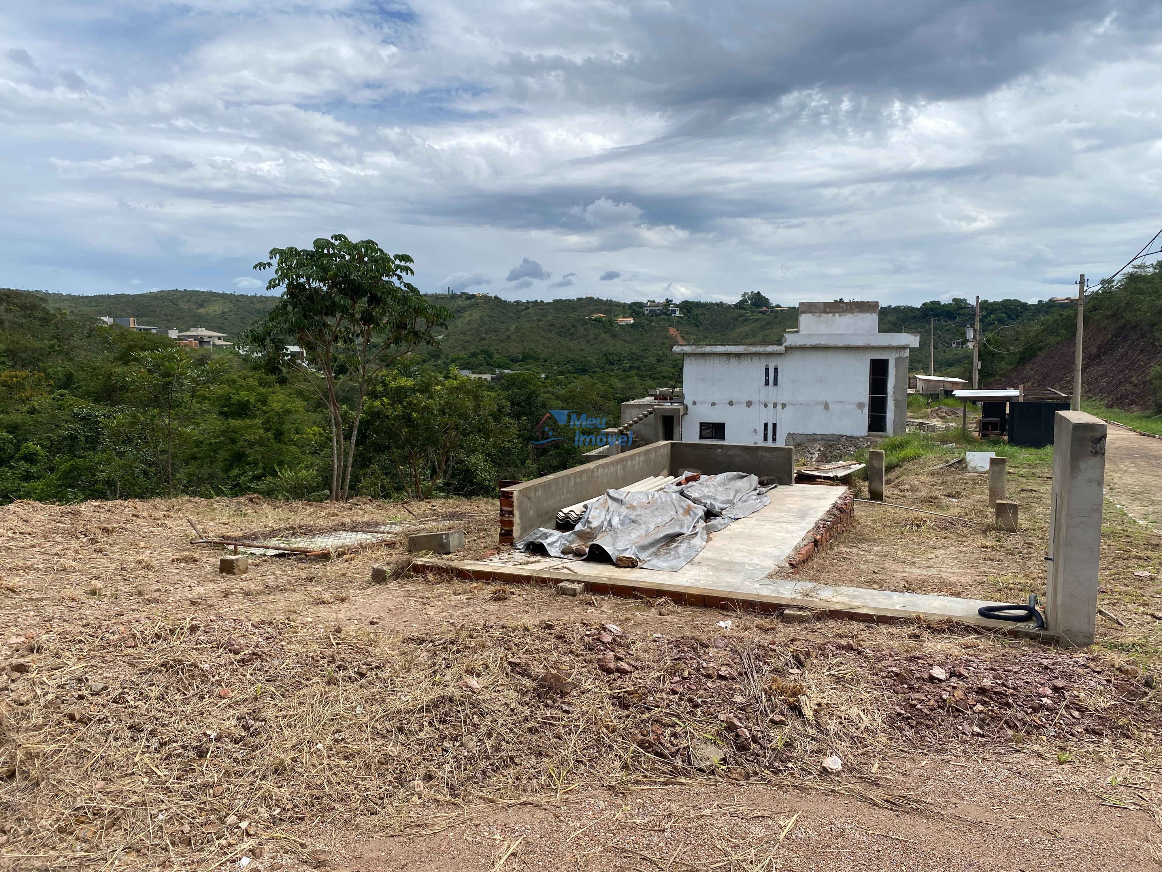 Terreno Jardim Botânico Condomínio Morada de Deus 847,95m² Escriturado