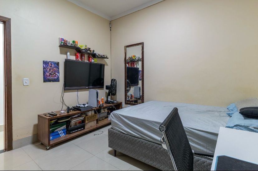 Casa à venda com 3 quartos, 360m² - Foto 8