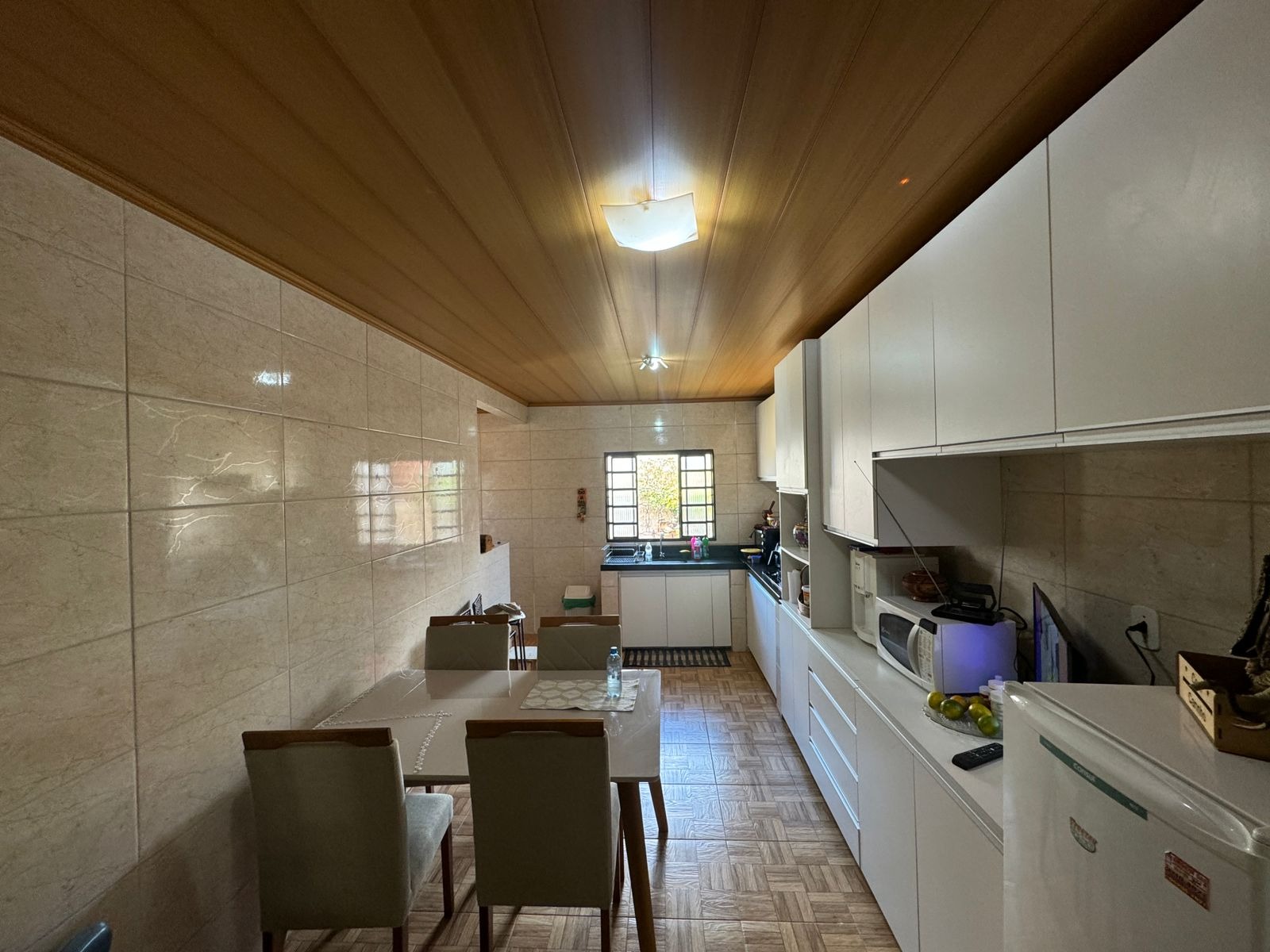 Casa à venda com 3 quartos, 135m² - Foto 2