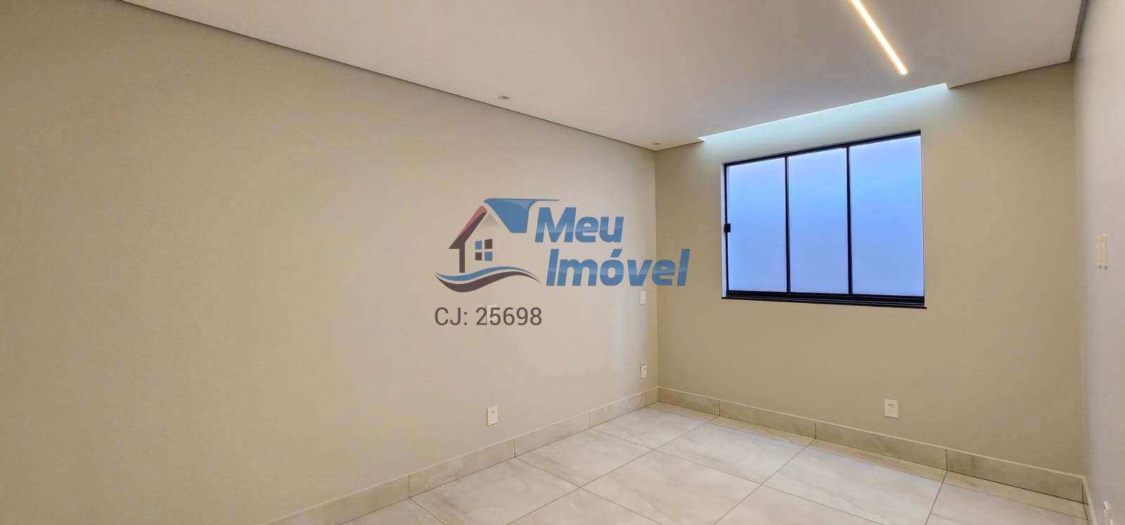 Casa à venda com 3 quartos, 300m² - Foto 7