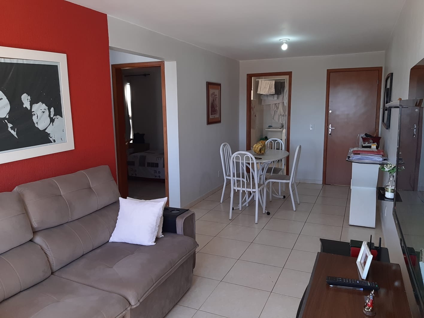 Apartamento à venda com 2 quartos, 57m² - Foto 1