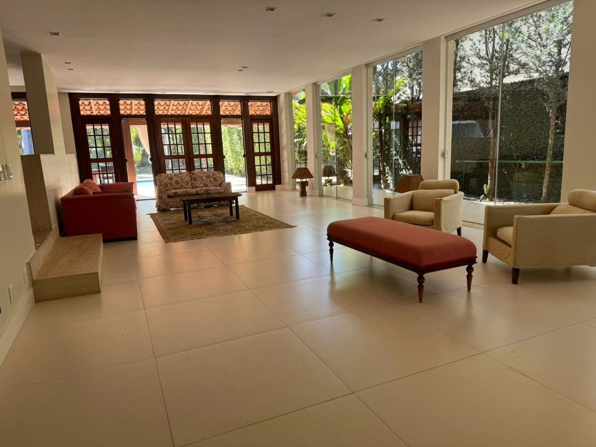 Casa à venda com 3 quartos, 600m² - Foto 5