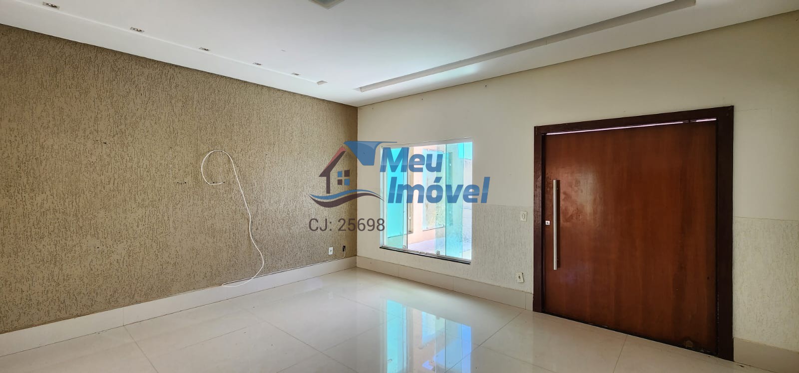 Casa à venda com 4 quartos, 300m² - Foto 3